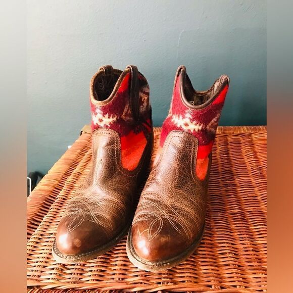 Ariat | Pendleton collab | women’s Meadow Boot - Women's size 8 - Picture 9 of 11